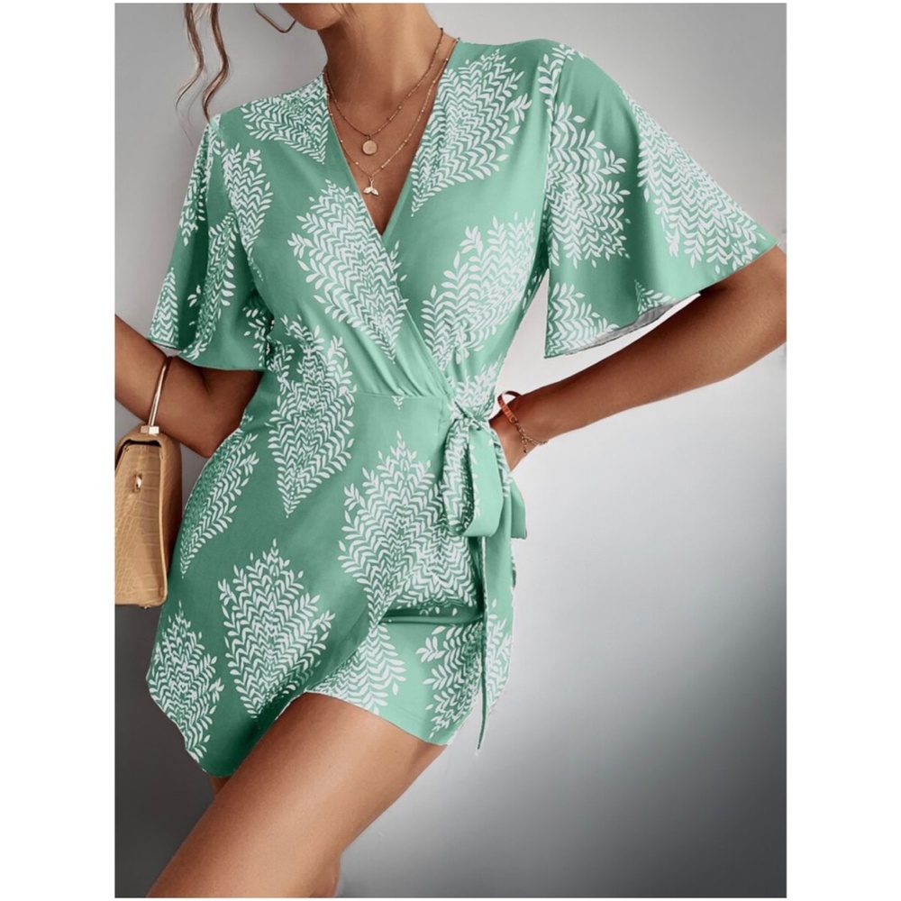 Boho Tropical Butterfly Sleeve Romper - Picture 4 of 5